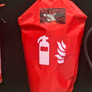 Beskyttelsestrekk til håndslukker m/vindu, 12kg